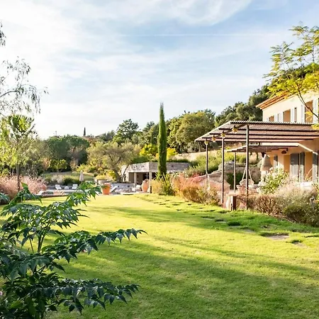 4 Bd In * Hyeres